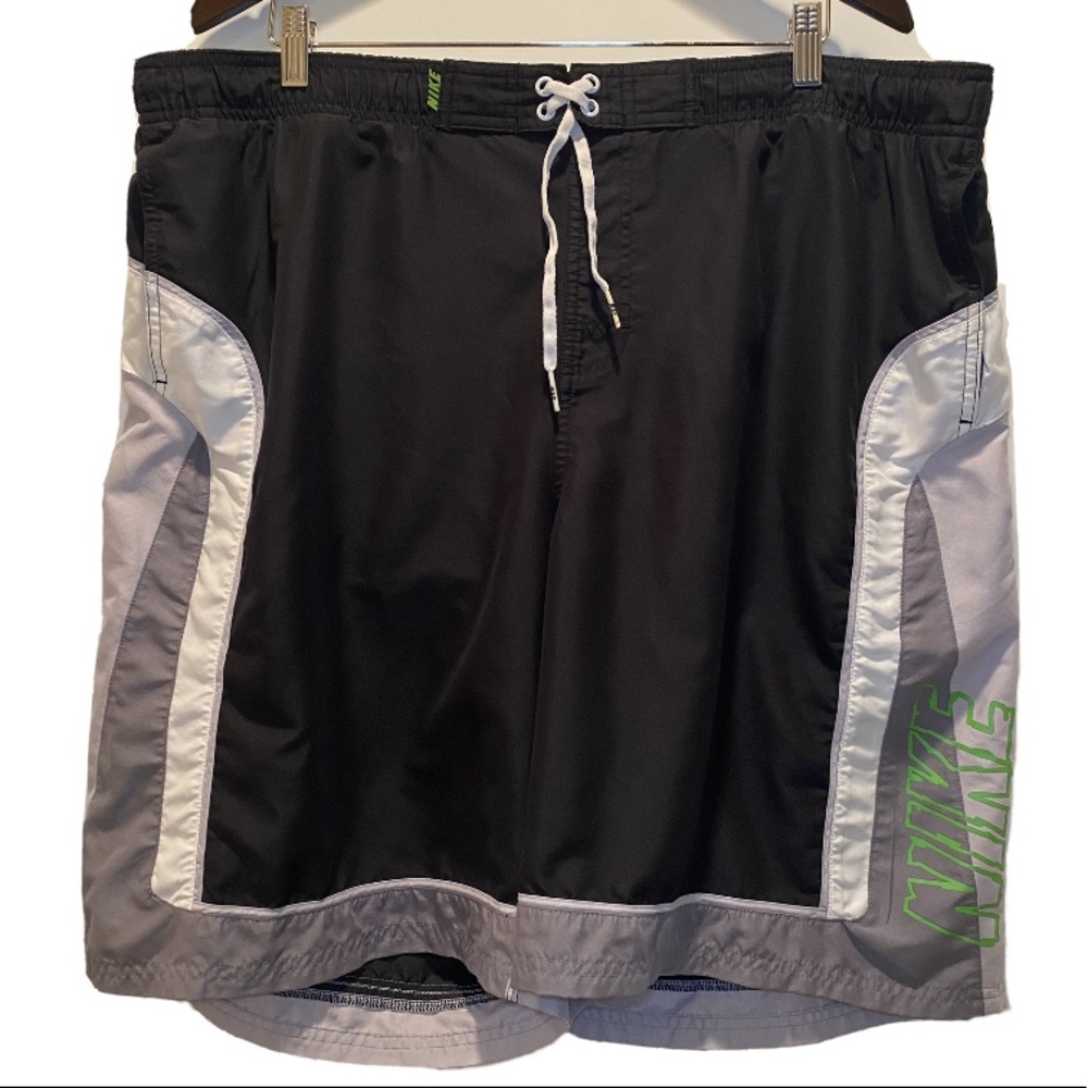 EUC Nike Shorts Extra Extra Large XXL Green logo